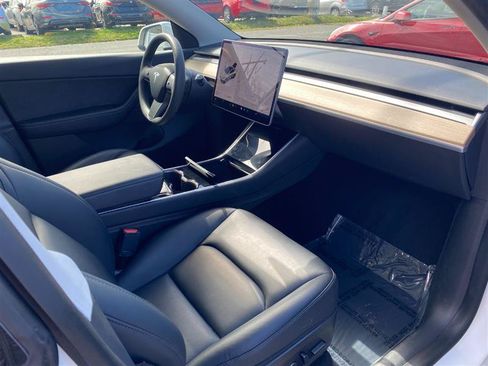 Used 2023 Tesla Model Y AWD image 14