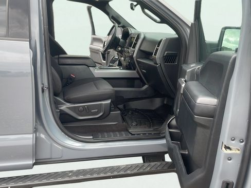 Used 2020 Ford F150 XLT w/ Equipment Group 302A Luxury AWD/4WD image 17