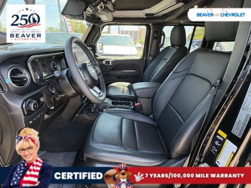 Used 2024 Jeep Wrangler High Altitude AWD/4WD image 13