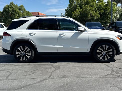 Used 2025 Mercedes-Benz GLE 350 4MATIC image 3