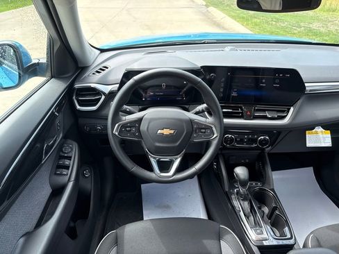 New 2026 Chevrolet TrailBlazer LT w/ Convenience Package FWD image 42
