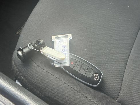 Used 2025 Nissan Sentra S FWD image 18