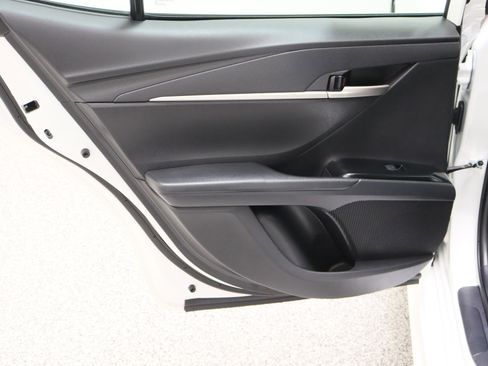 Used 2025 Toyota Camry SE FWD image 25