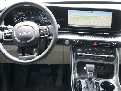 Certified 2022 Kia Carnival SX Prestige FWD image 23