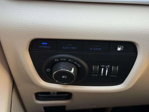 Used 2024 Jeep Grand Cherokee Limited 4xe AWD/4WD image 26