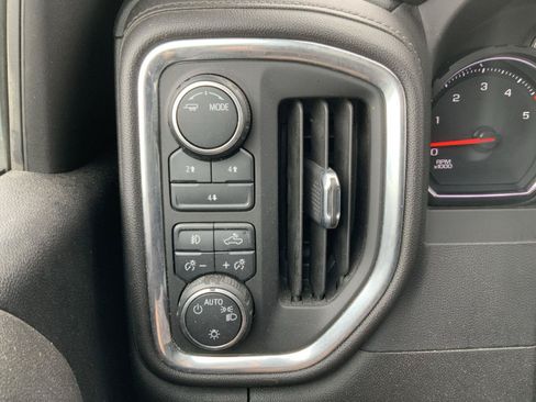 Used 2023 Chevrolet Silverado 2500 LT w/ Convenience Package AWD/4WD image 32