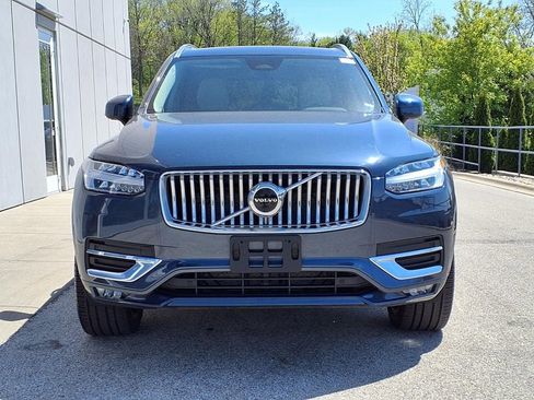Used 2023 Volvo XC90 B6 Plus w/ Protection Package AWD/4WD image 2