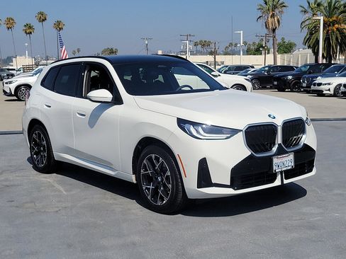 Used 2026 BMW X3 xDrive30i w/ Premium Package AWD/4WD image 4