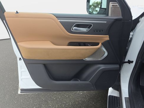 Certified 2025 INFINITI QX80 Sensory AWD/4WD image 26
