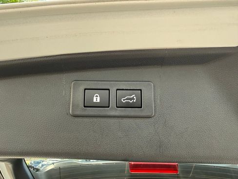 Certified 2024 Subaru Outback Premium AWD/4WD image 28