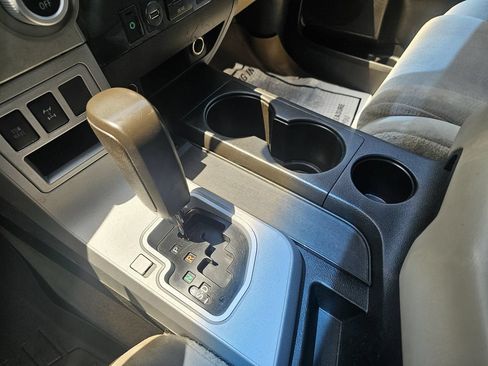 Used 2008 Toyota Sequoia SR5 AWD/4WD image 19