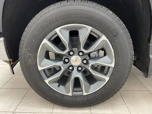 New 2026 Chevrolet Silverado 1500 LT image 7