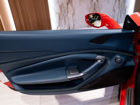 Used 2022 Ferrari F8 Tributo RWD image 19