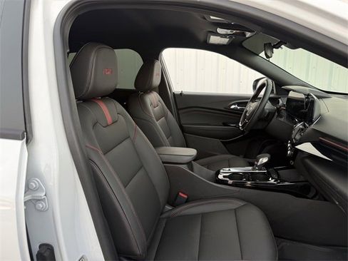 Used 2026 Chevrolet Trax RS w/ Driver Confidence Package image 30