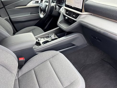 Used 2026 Ford Explorer Active RWD image 16