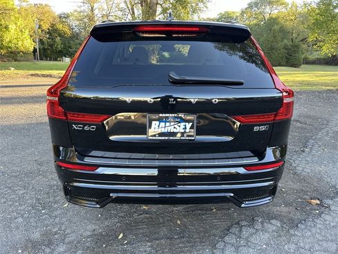 New 2025 Volvo XC60 B5 Core w/ Protection Package Premier image 7