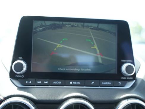 Used 2025 Nissan Sentra SR FWD image 28