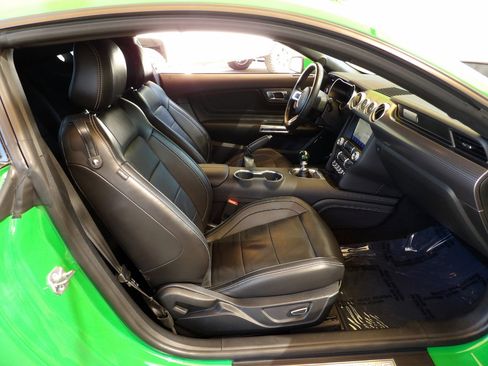 Used 2019 Ford Mustang GT Premium w/ GT Performance Package image 14