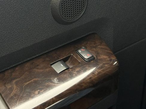 Used 2015 Ford F350 Platinum image 15