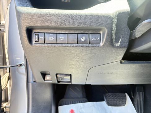 Used 2020 Toyota RAV4 XSE AWD/4WD image 20