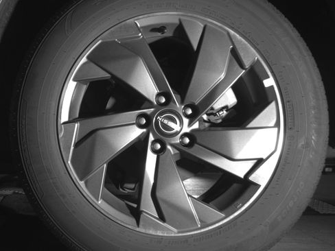 Used 2025 Nissan Rogue SV image 14