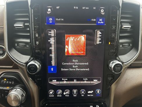 Used 2019 RAM 1500 Laramie image 32