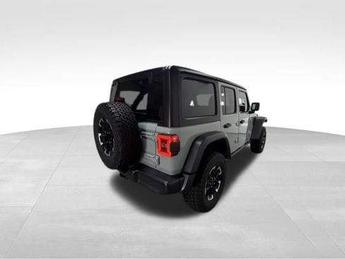 Used 2024 Jeep Wrangler Unlimited Rubicon 4xe AWD/4WD image 7