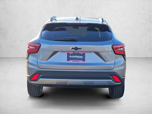 New 2026 Chevrolet Trax LT image 8