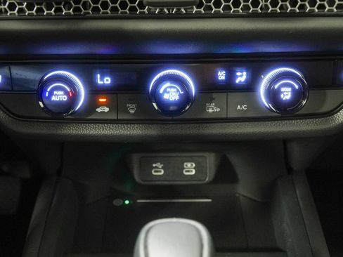 Certified 2026 Honda HR-V Sport image 28