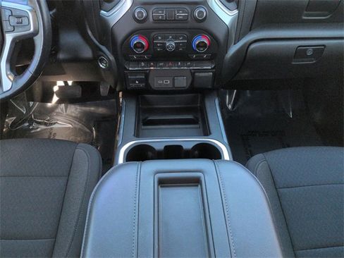 Used 2021 Chevrolet Silverado 1500 LT Trail Boss w/ Convenience Package II image 18