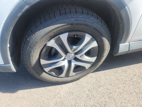 Used 2018 Toyota RAV4 LE w/ Carpet Mat Package FWD image 6