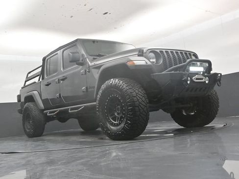 Used 2020 Jeep Gladiator Sport w/ Quick Order Package 24S AWD/4WD image 45