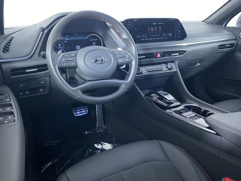 Used 2022 Hyundai Sonata SEL Plus w/ Cargo Package image 2