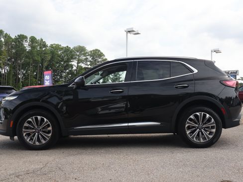 Used 2024 Buick Envision Preferred AWD/4WD image 2