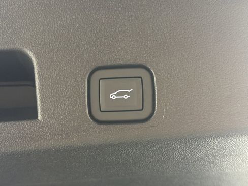 New 2026 GMC Acadia Elevation w/ Elevation Premium Package image 18