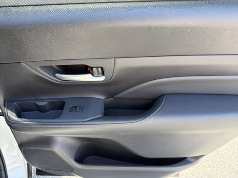 Certified 2025 Toyota Grand Highlander FWD image 28