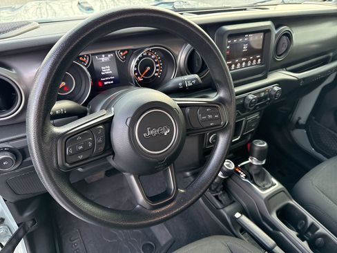 Used 2023 Jeep Wrangler Sport image 23