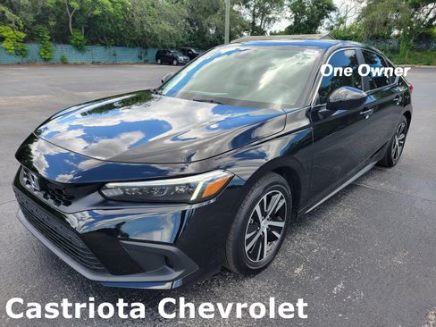 Used 2024 Honda Civic LX image 1