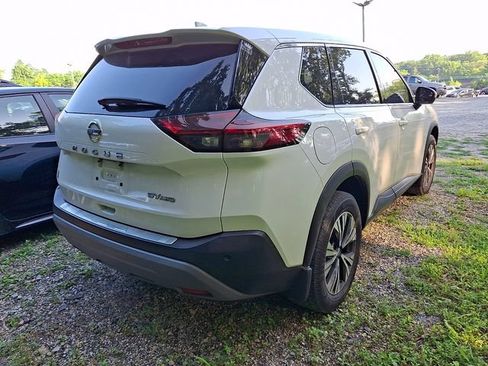 Used 2021 Nissan Rogue SV AWD/4WD image 6