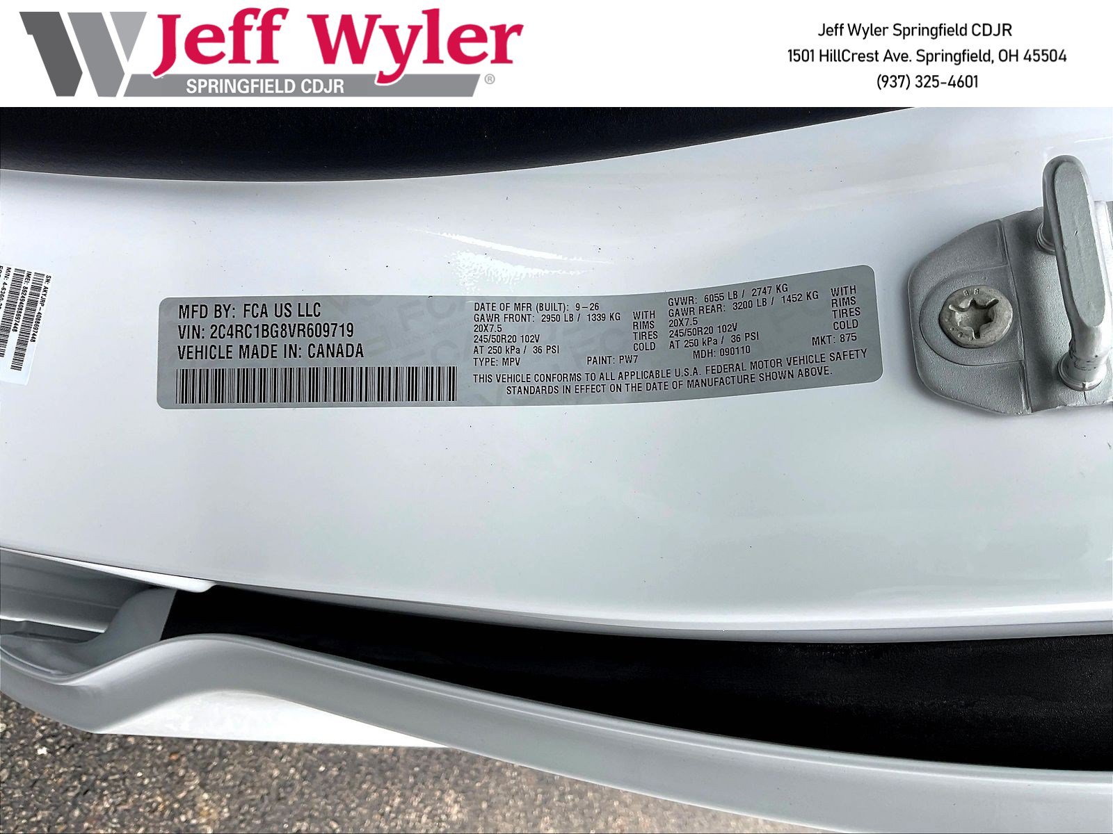 New 2027 Chrysler Pacifica Select FWD image 22