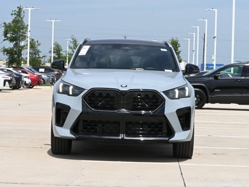 New 2026 BMW X2 xDrive28i w/ Technology Package AWD/4WD image 2