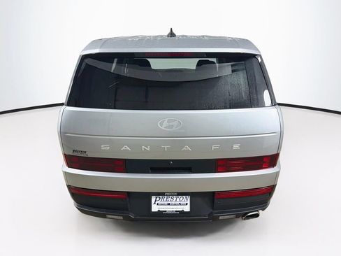 Used 2024 Hyundai Santa Fe SE FWD image 6