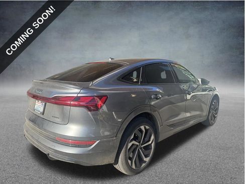 Used 2023 Audi e-tron Premium Plus w/ Premium Plus Package AWD/4WD image 4