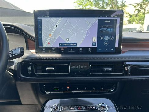 Used 2022 Lincoln Nautilus Reserve w/ Cargo Utility Package AWD/4WD image 47