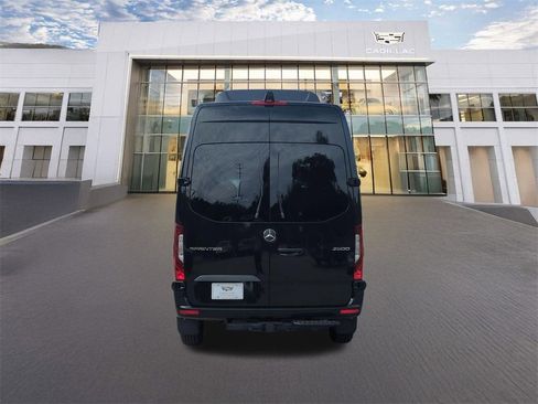 Used 2025 Mercedes-Benz Sprinter 2500 image 6