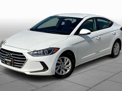 Used 2017 Hyundai Elantra SE