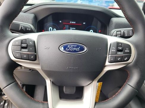 New 2026 Ford Explorer Active RWD image 11