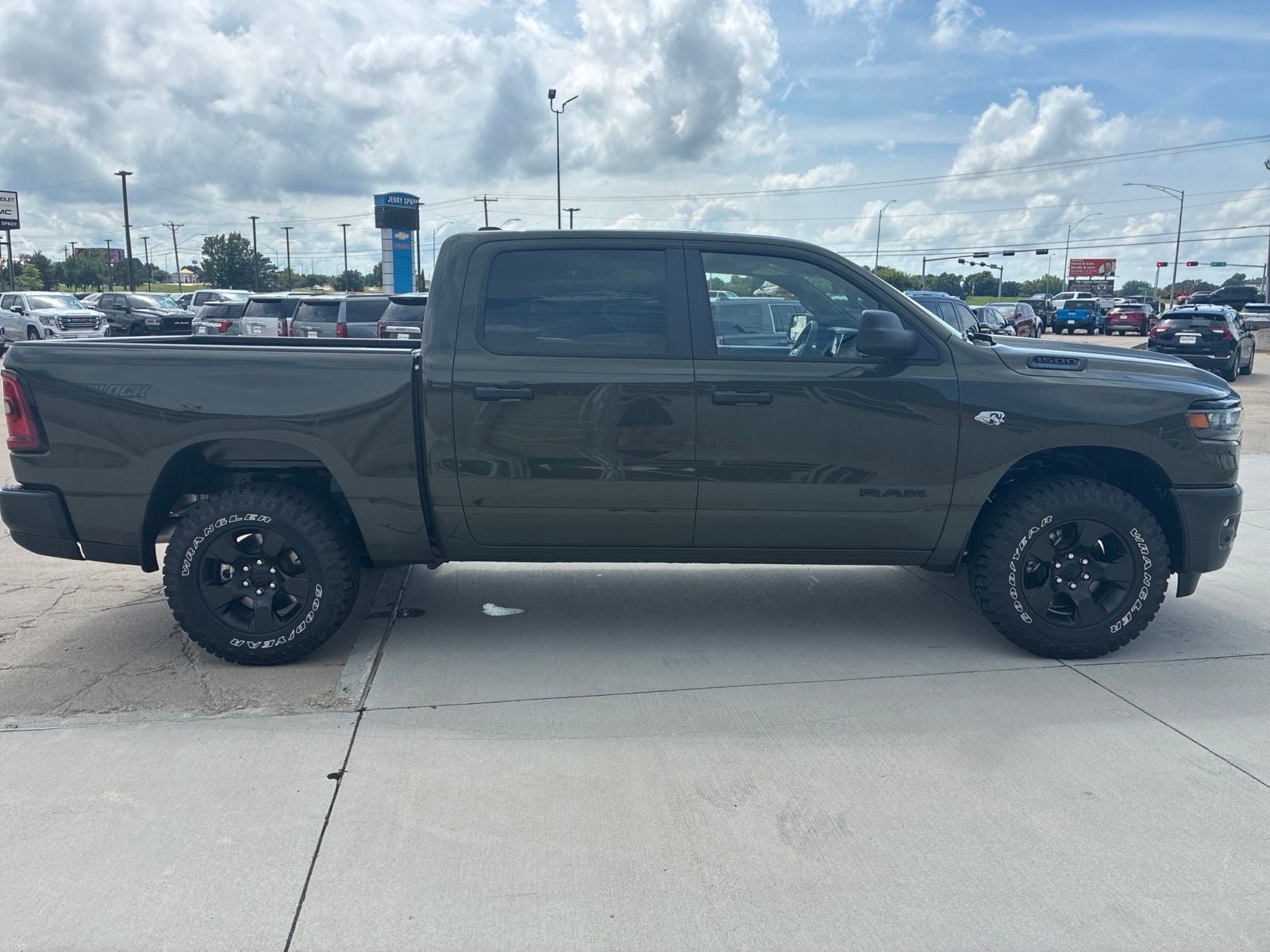 New 2026 RAM 1500 Warlock AWD/4WD image 7