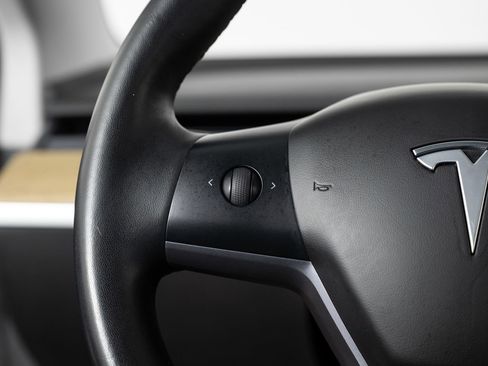 Used 2018 Tesla Model 3 Long Range image 31