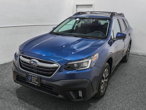 Used 2020 Subaru Outback Premium image 4